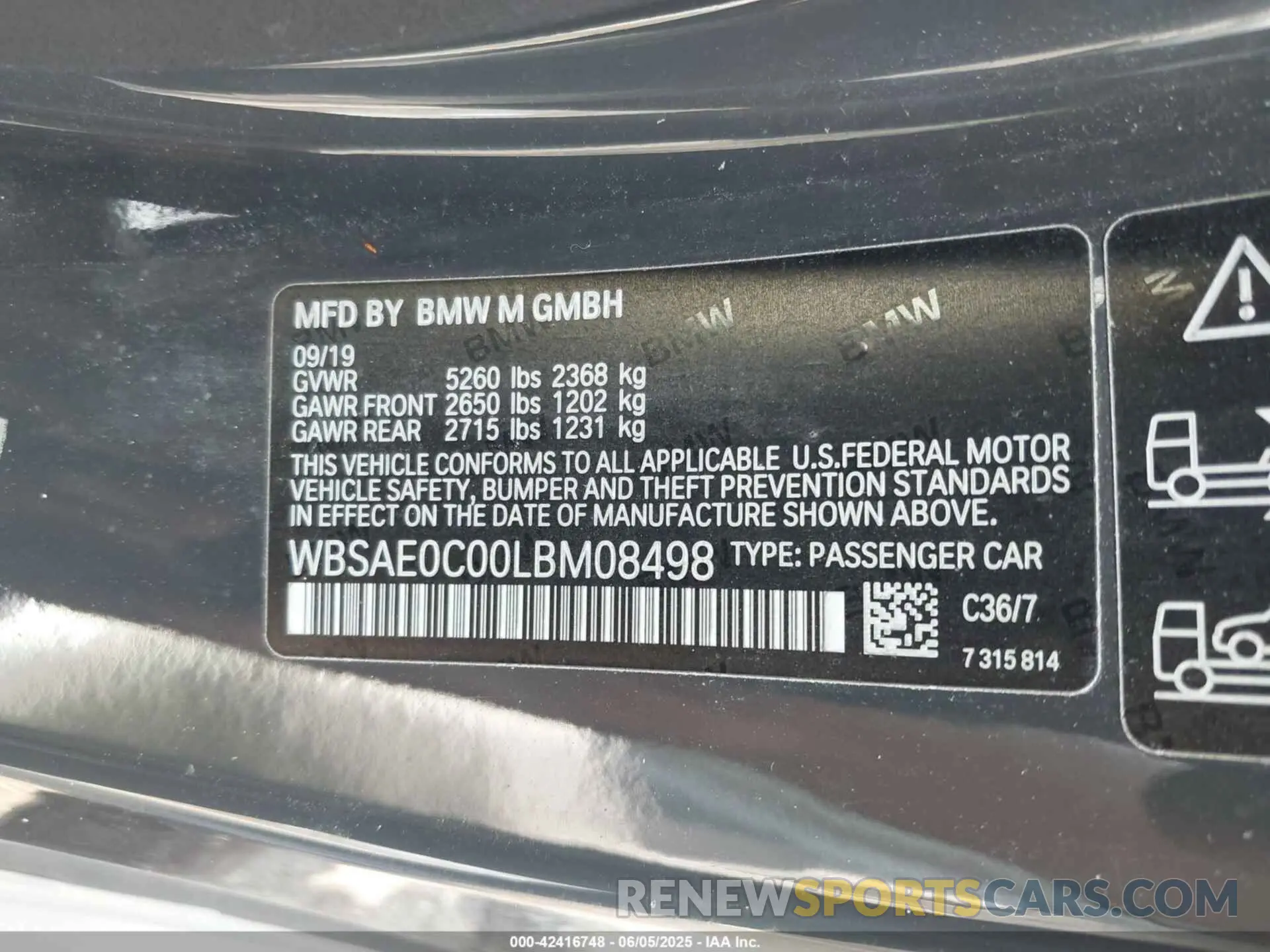 9 Photograph of a damaged car WBSAE0C00LBM08498 BMW M8 2020