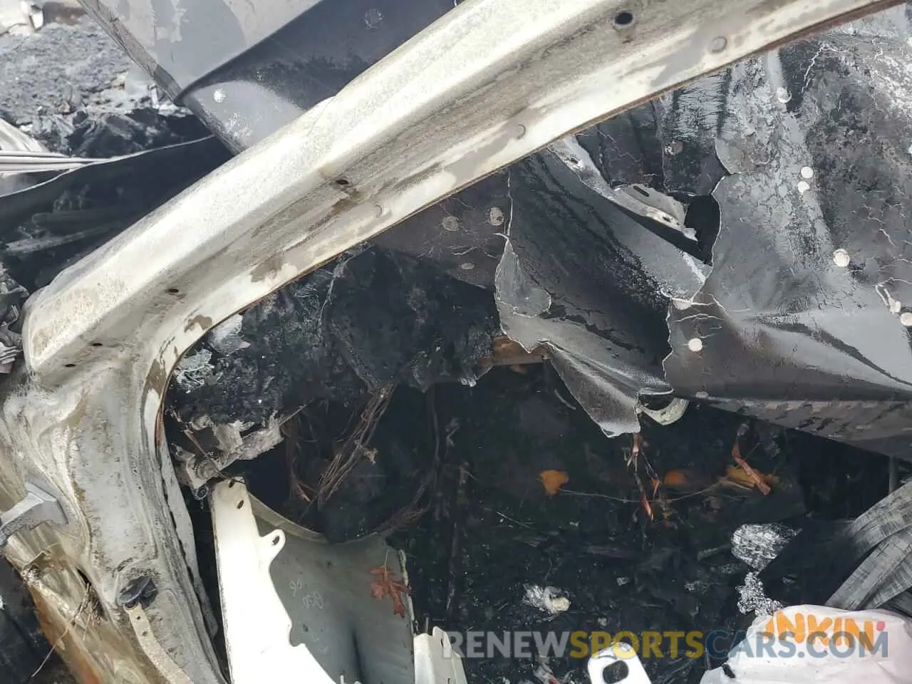 9 Photograph of a damaged car WBSAE0C00LCD68212 BMW M8 2020
