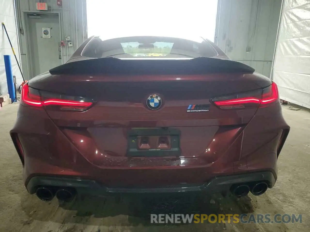 6 Photograph of a damaged car WBSAE0C01LCE23041 BMW M8 2020