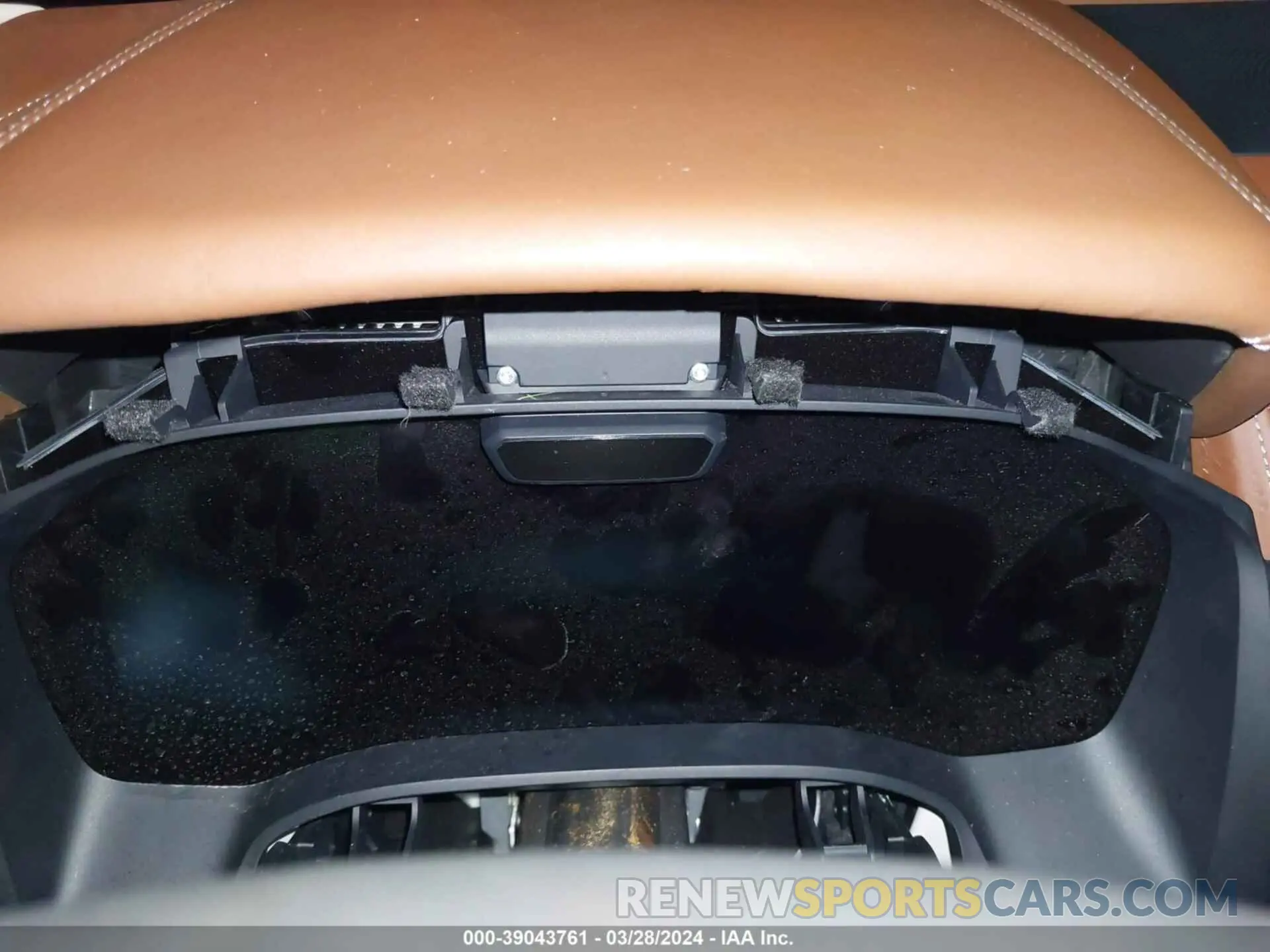 15 Photograph of a damaged car WBSAE0C02LBM08437 BMW M8 2020