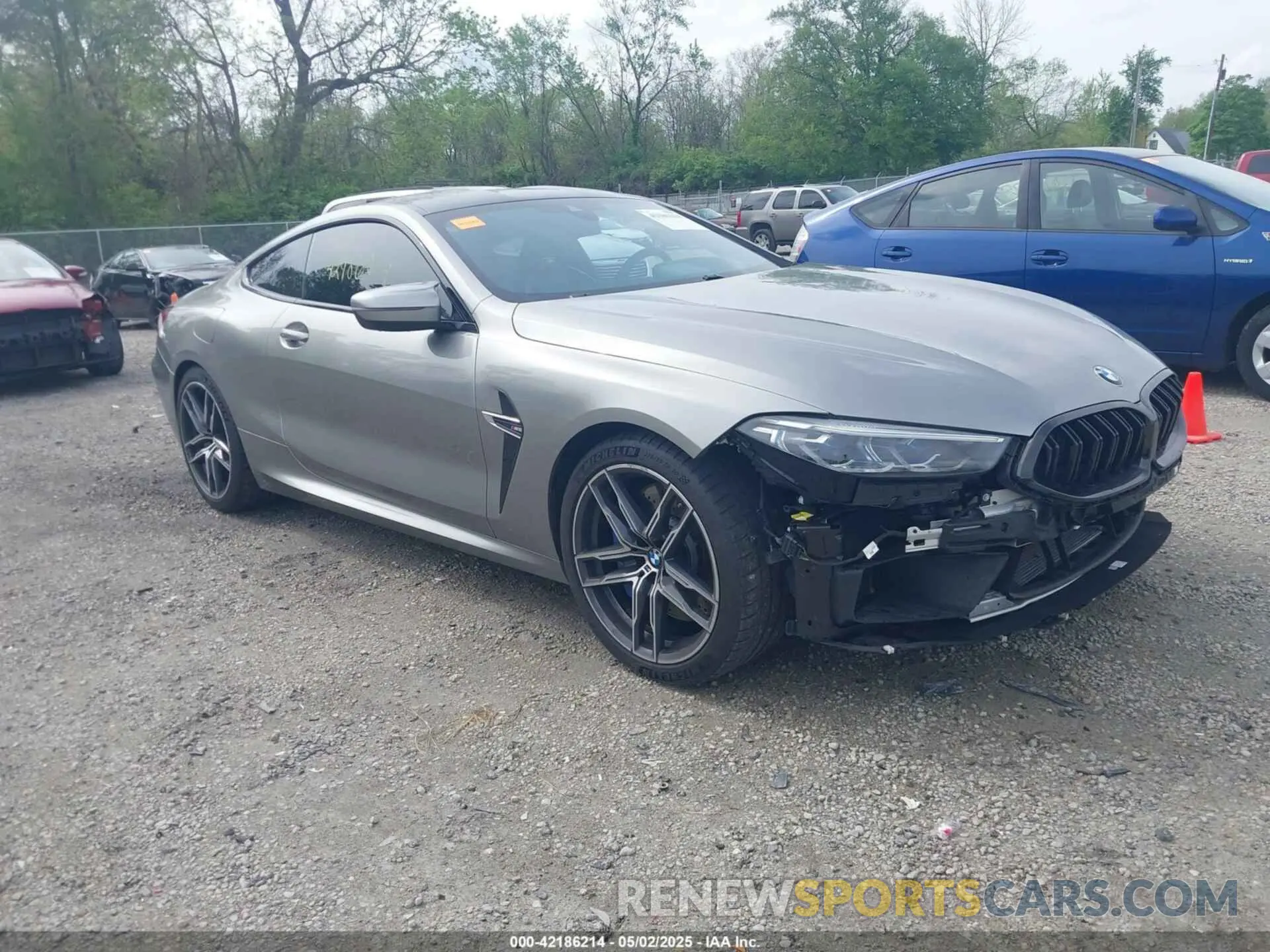 1 Photograph of a damaged car WBSAE0C04LCD82226 BMW M8 2020