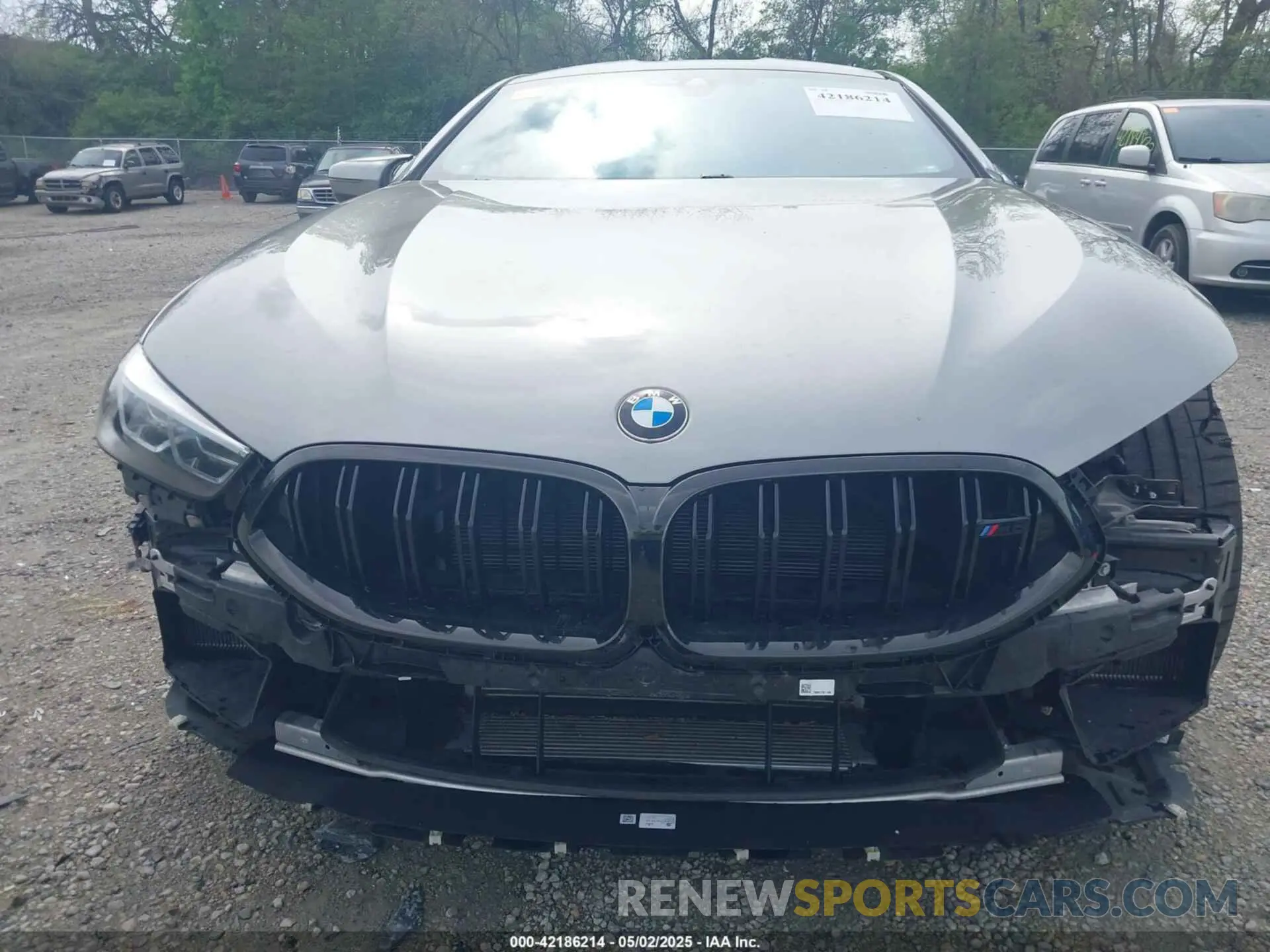 19 Photograph of a damaged car WBSAE0C04LCD82226 BMW M8 2020