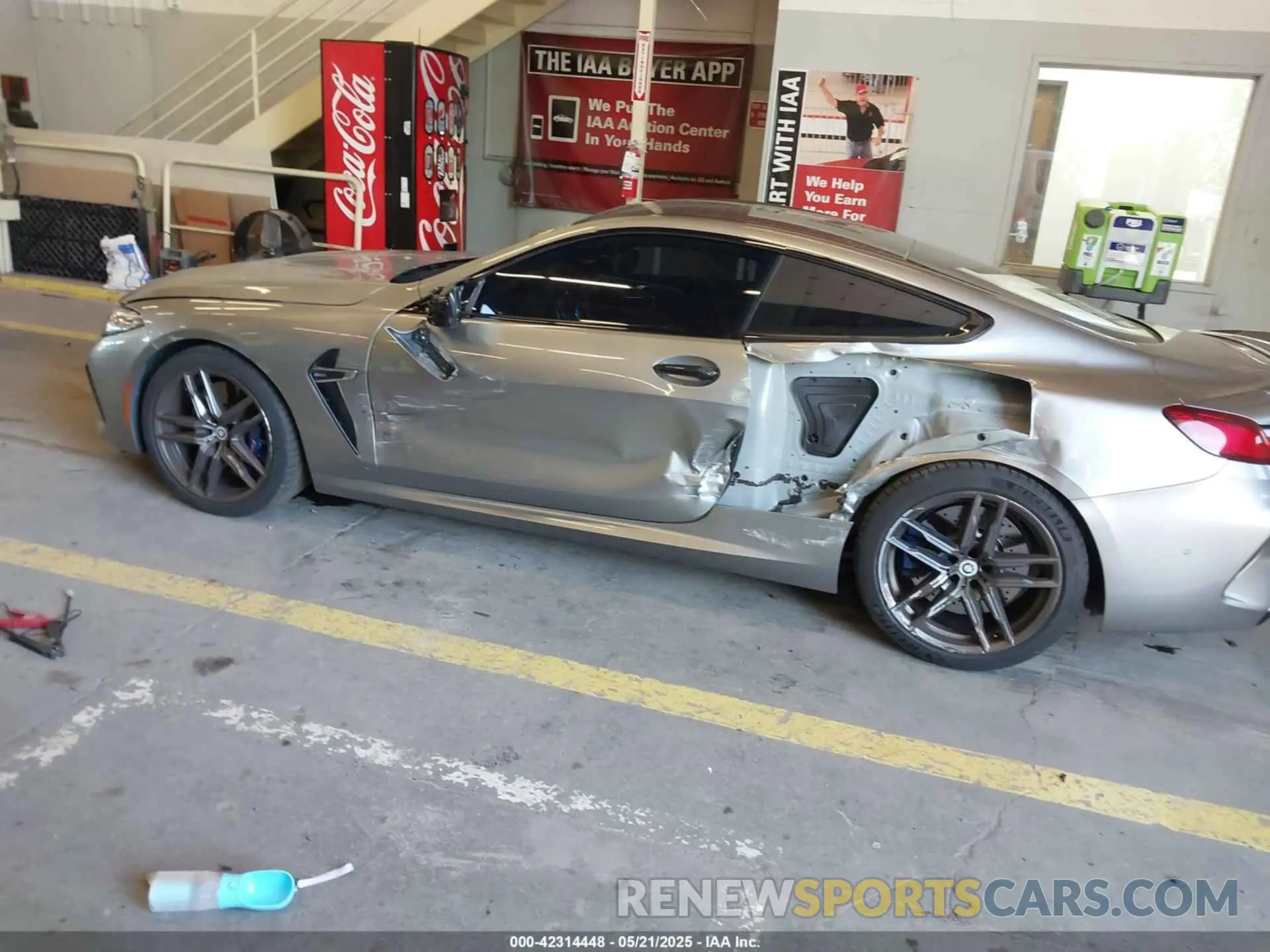 14 Photograph of a damaged car WBSAE0C05LCD60459 BMW M8 2020