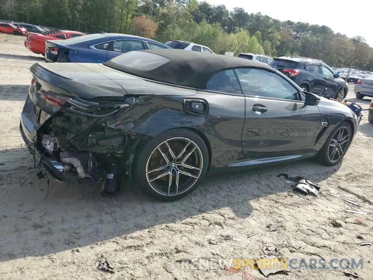 3 Photograph of a damaged car WBSDZ0C05LBM09549 BMW M8 2020