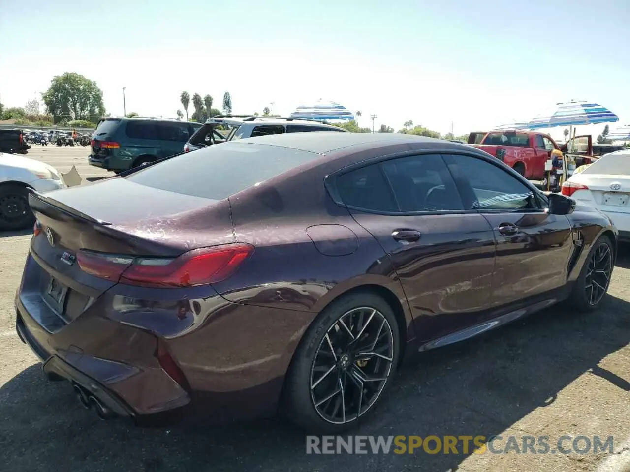 3 Photograph of a damaged car WBSGV0C01LBT81631 BMW M8 2020