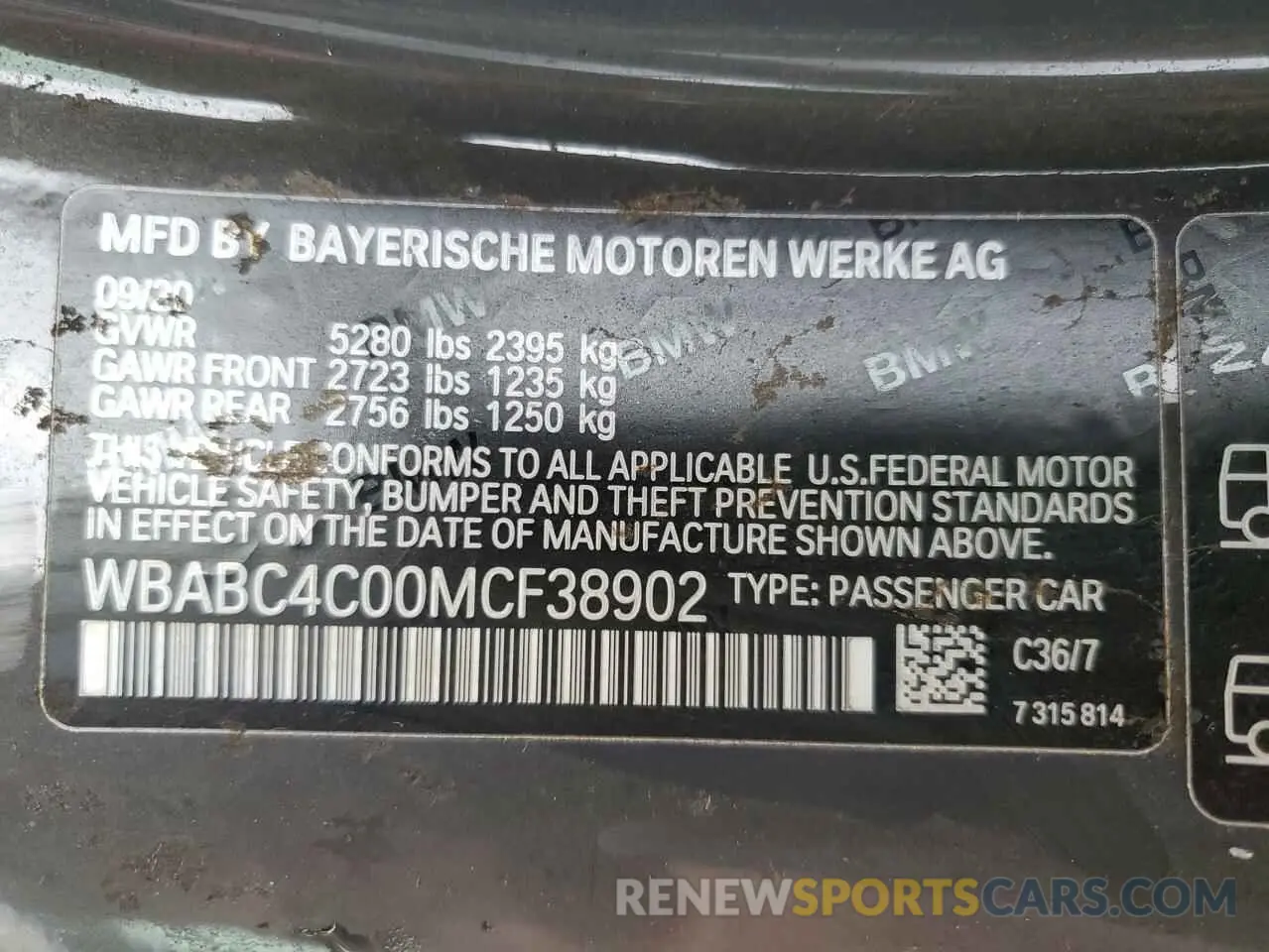 10 Photograph of a damaged car WBABC4C00MCF38902 BMW M8 2021