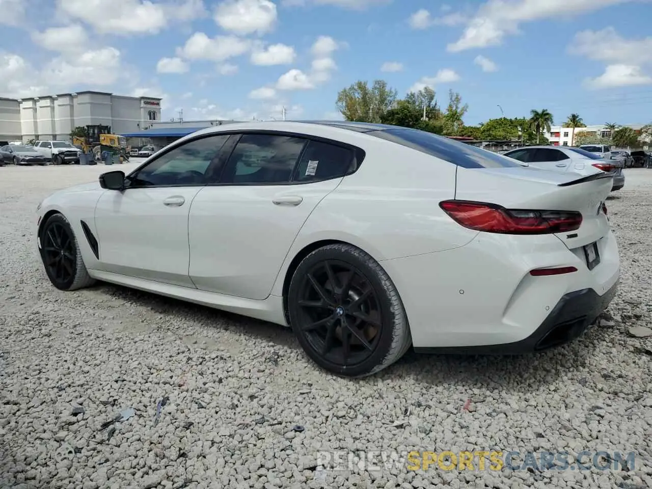 2 Photograph of a damaged car WBAGV8C01MCF72063 BMW M8 2021