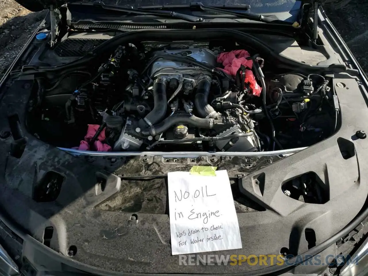 7 Photograph of a damaged car WBAGV8C02MCF60083 BMW M8 2021