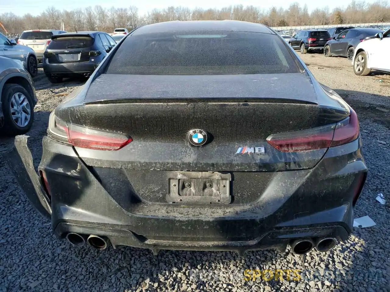 6 Photograph of a damaged car WBSGV0C06MCF55045 BMW M8 2021