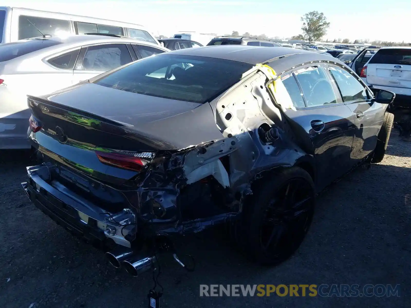 4 Photograph of a damaged car WBSGV0C09MCF18913 BMW M8 2021