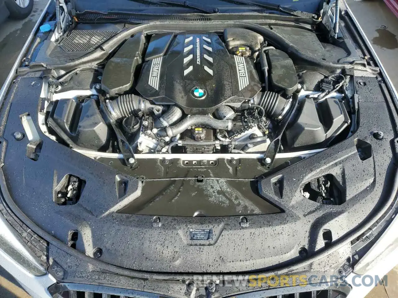 11 Photograph of a damaged car WBABC4C01NCH15281 BMW M8 2022