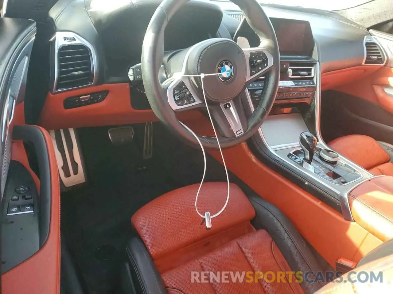 8 Photograph of a damaged car WBABC4C01NCH15281 BMW M8 2022