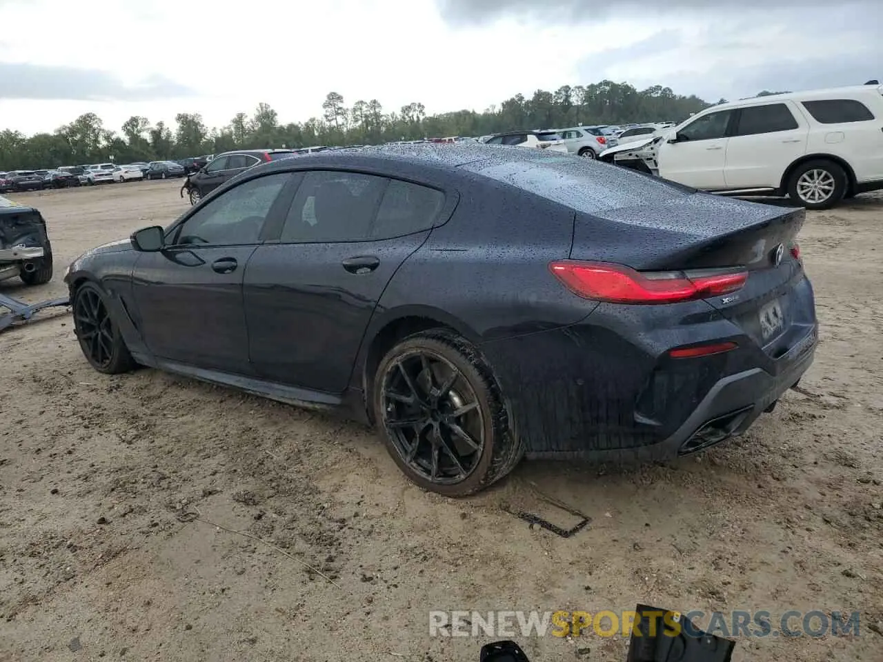 2 Photograph of a damaged car WBAGV8C02NCH18326 BMW M8 2022