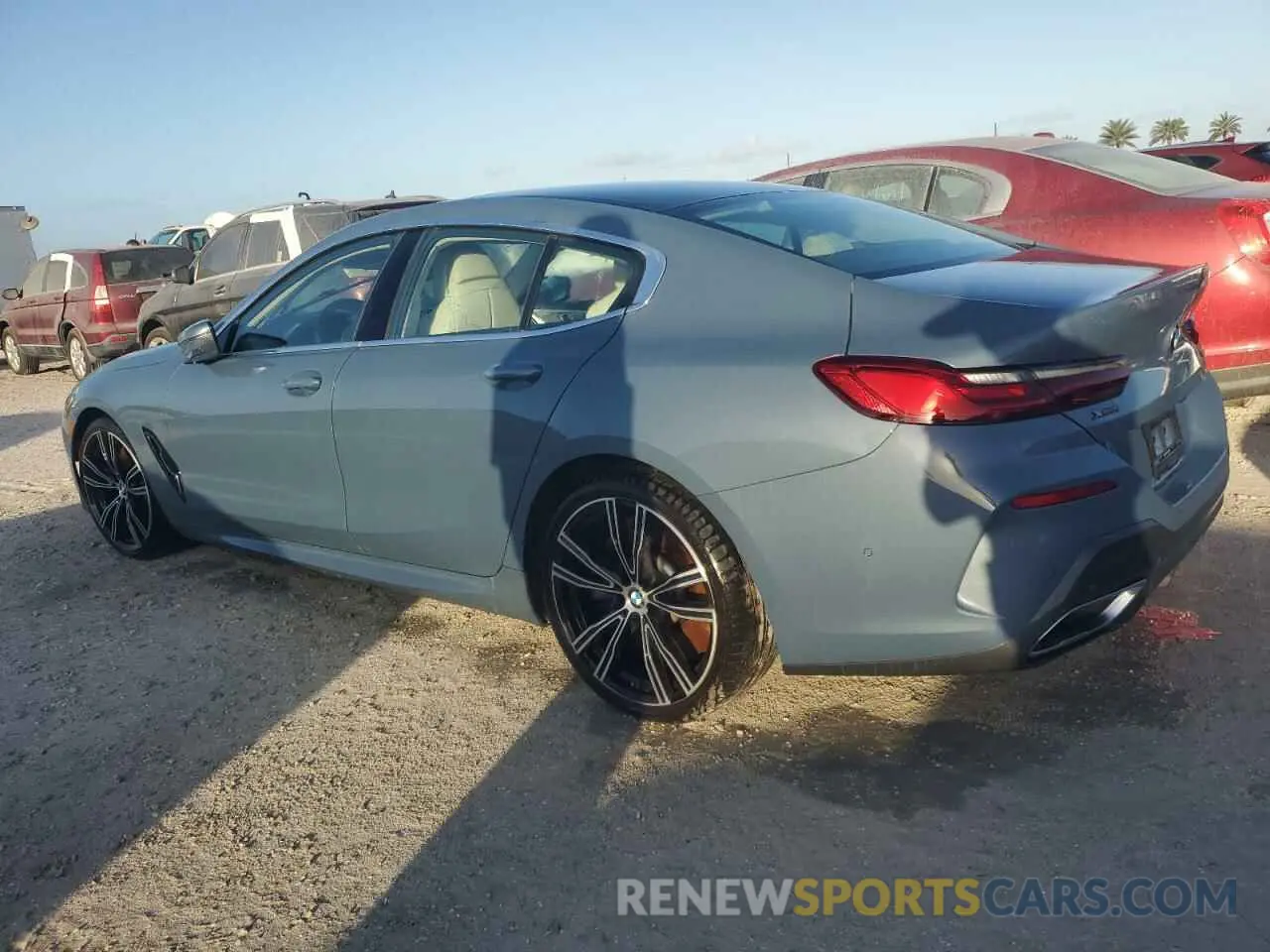 2 Photograph of a damaged car WBAGV8C06NCH25022 BMW M8 2022