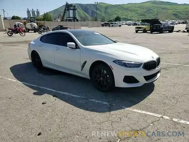 11 Photograph of a damaged car WBAGV8C08NCH67191 BMW M8 2022
