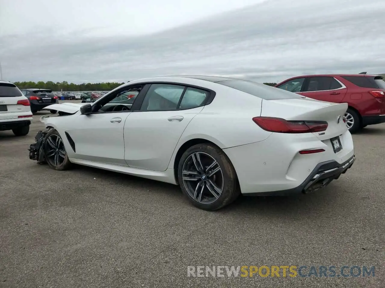 2 Photograph of a damaged car WBAGV8C08NCJ78641 BMW M8 2022