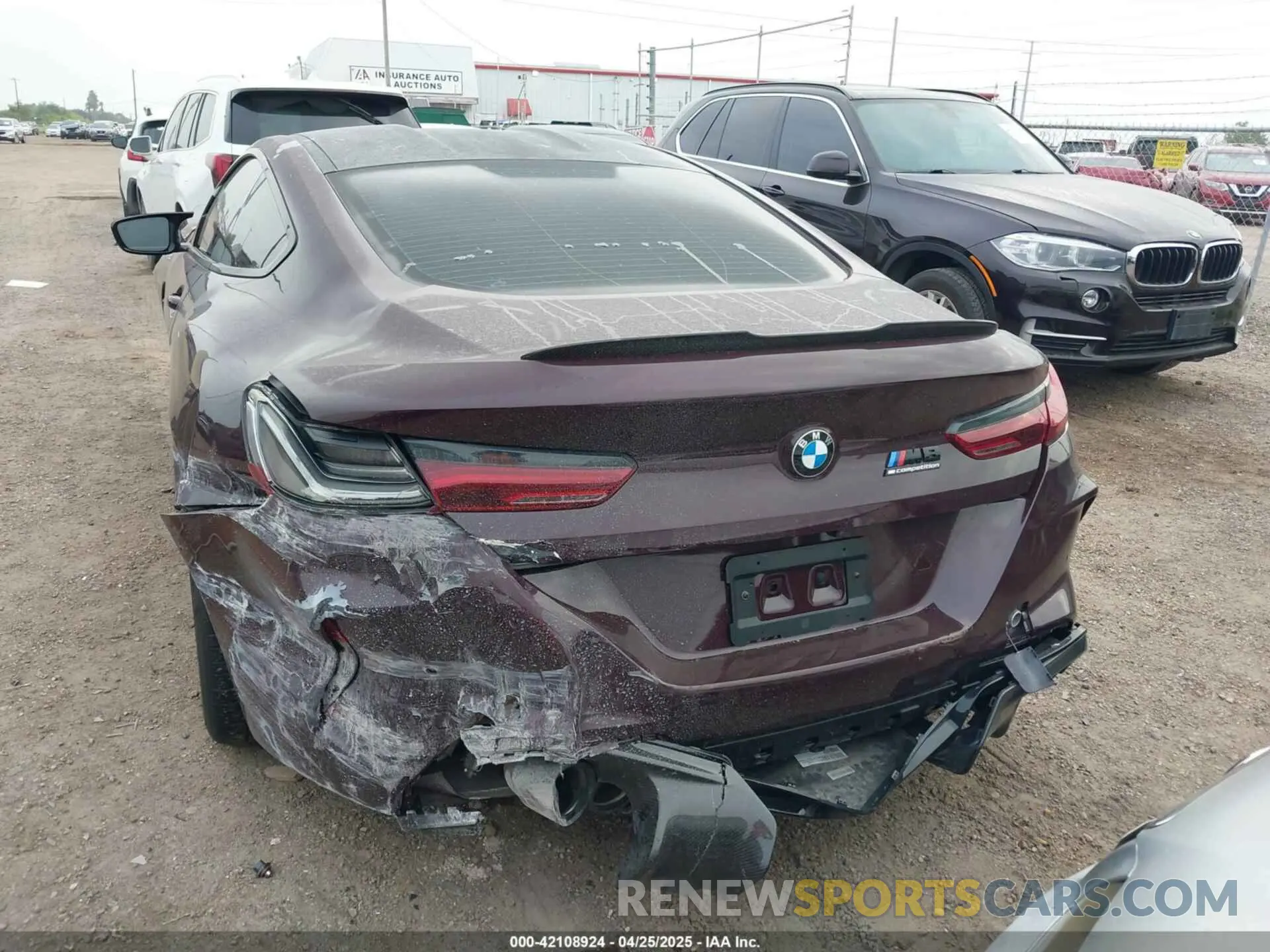 3 Photograph of a damaged car WBSAE0C05NCJ03995 BMW M8 2022