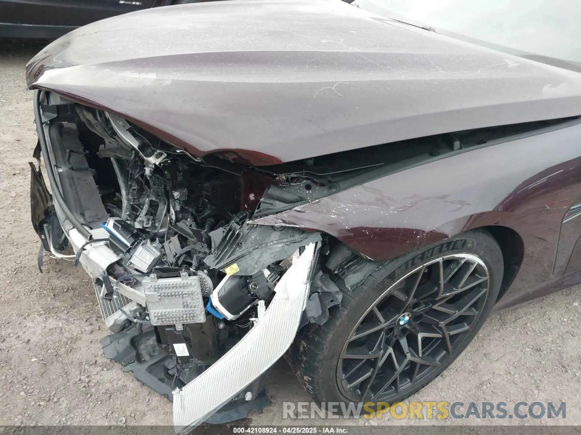6 Photograph of a damaged car WBSAE0C05NCJ03995 BMW M8 2022