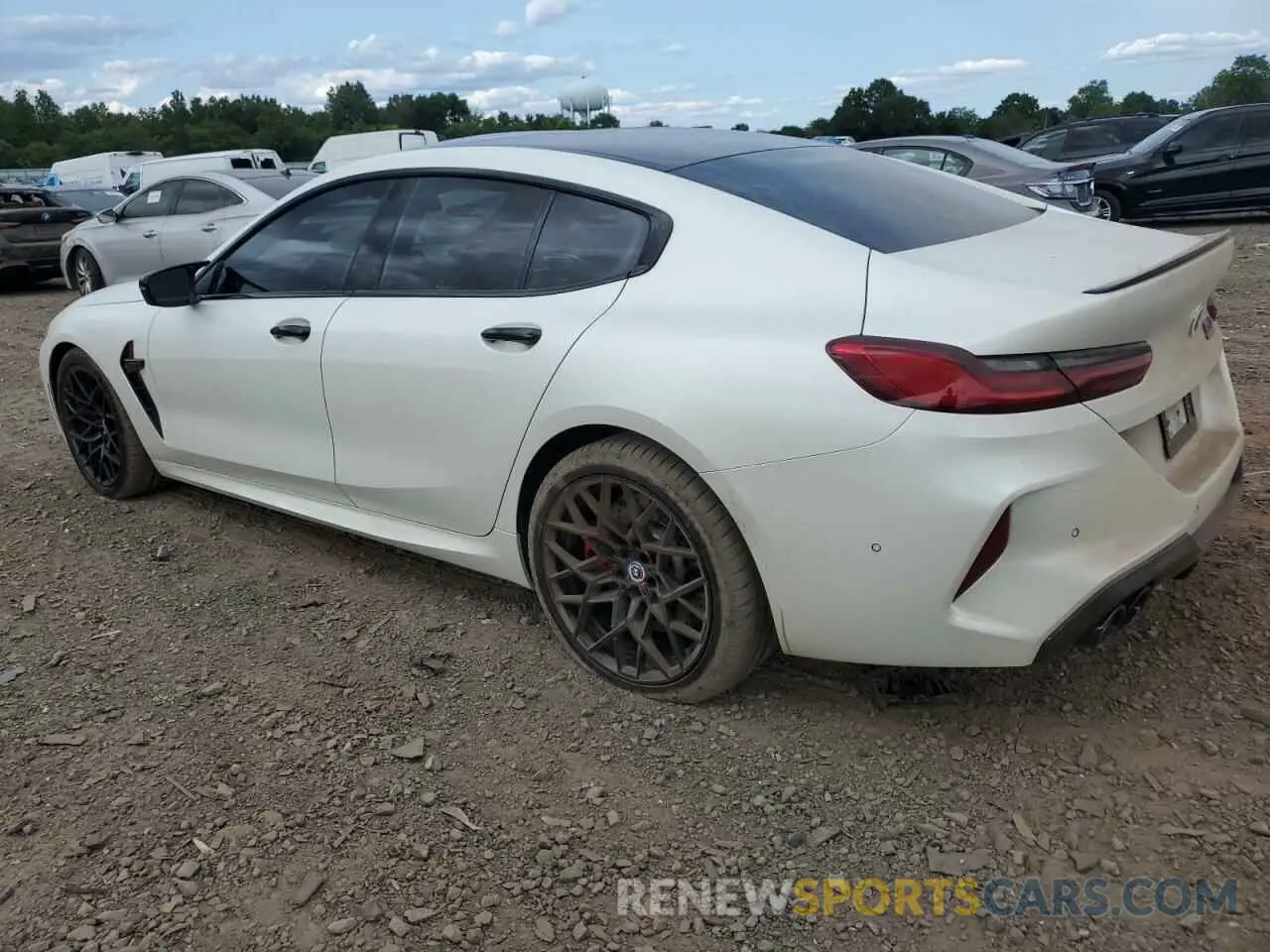 2 Photograph of a damaged car WBSGV0C02NCG77628 BMW M8 2022