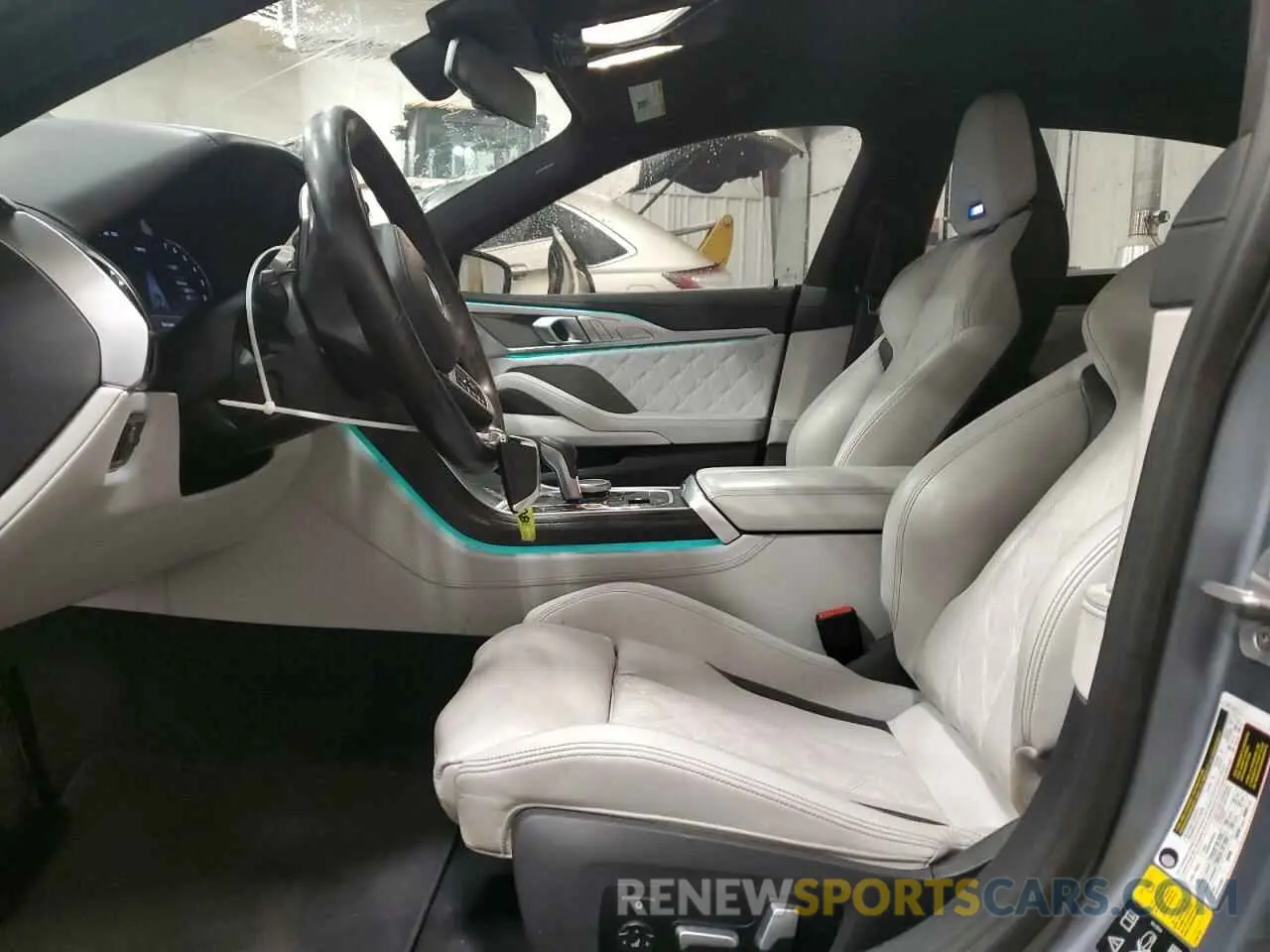 7 Photograph of a damaged car WBSGV0C02NCH36032 BMW M8 2022