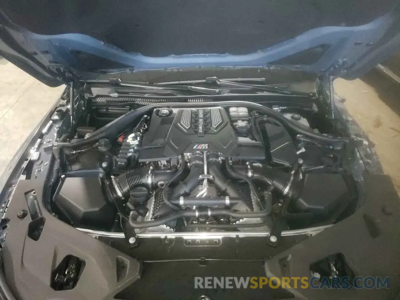 7 Photograph of a damaged car WBSGV0C02NCH51310 BMW M8 2022