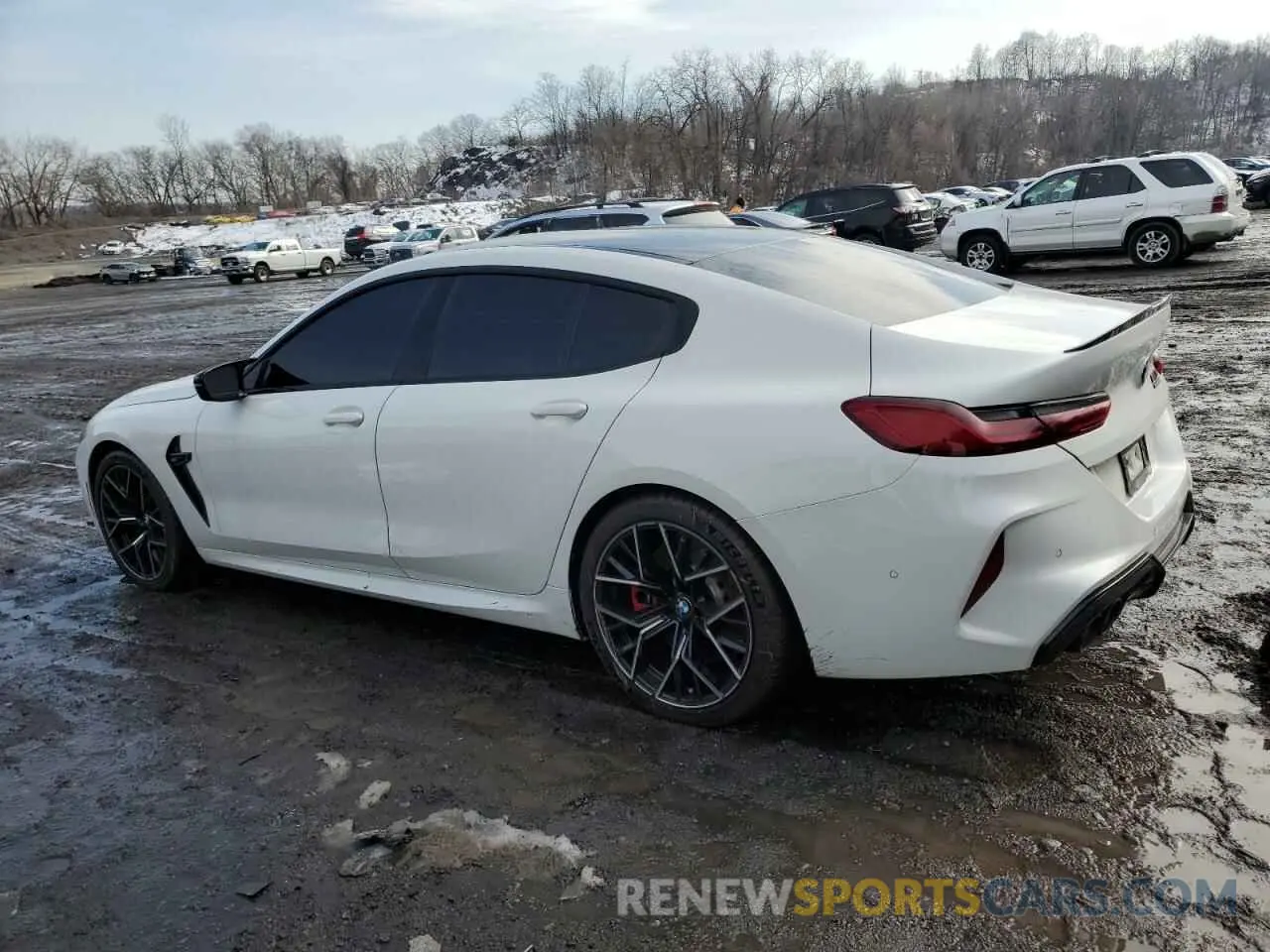 2 Photograph of a damaged car WBSGV0C06NCK00634 BMW M8 2022