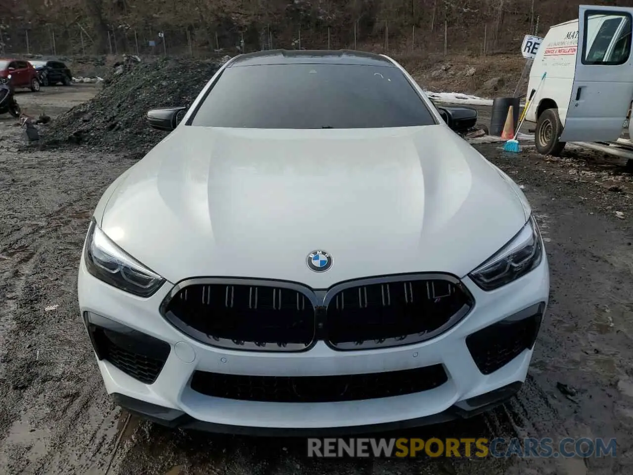 5 Photograph of a damaged car WBSGV0C06NCK00634 BMW M8 2022