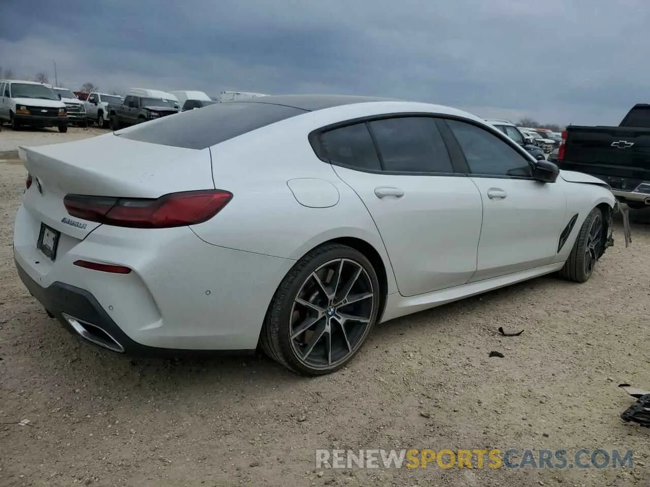 3 Photograph of a damaged car WBAGV8C01PCK29190 BMW M8 2023