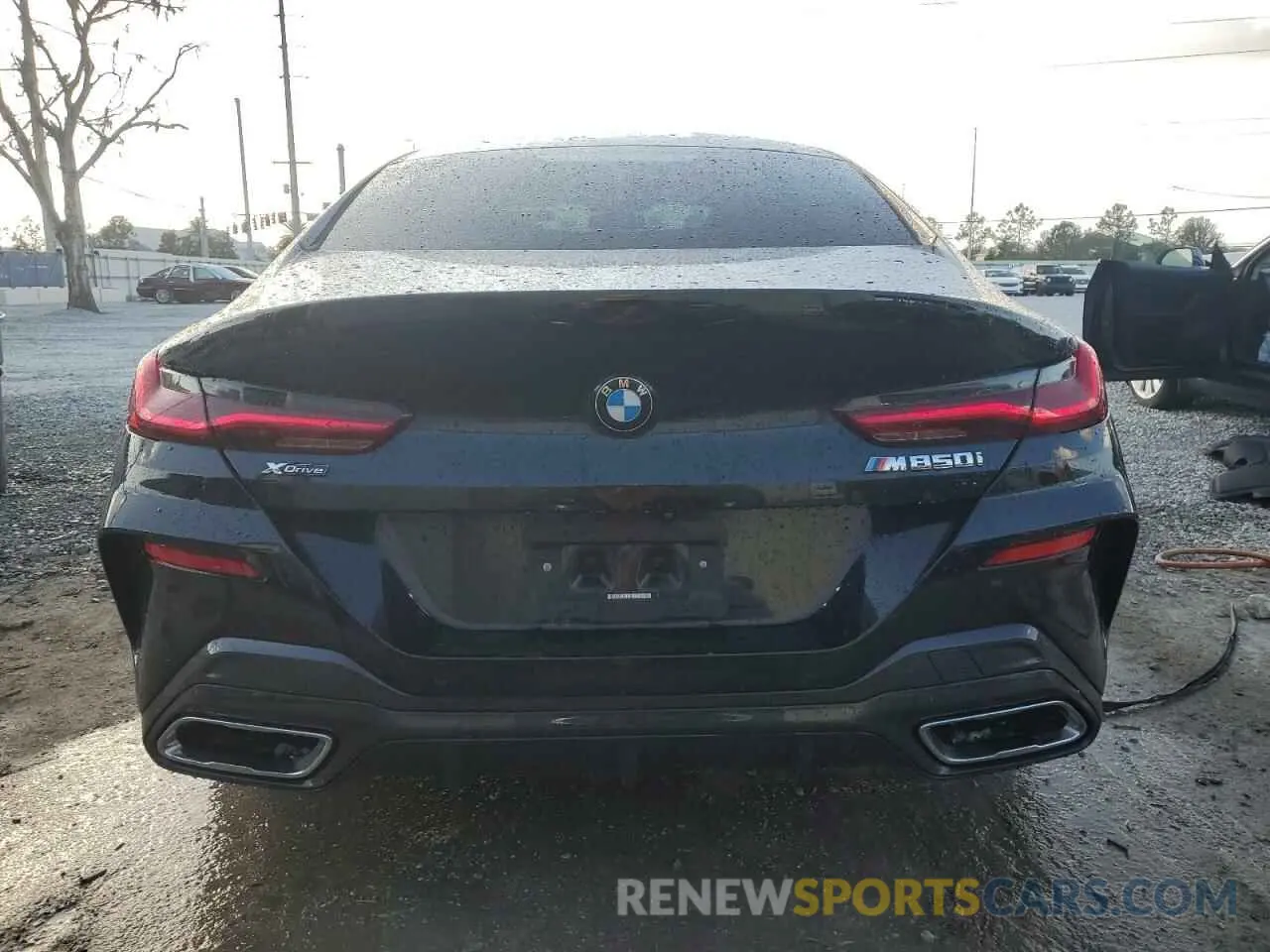 6 Photograph of a damaged car WBAGV8C02PCK67527 BMW M8 2023