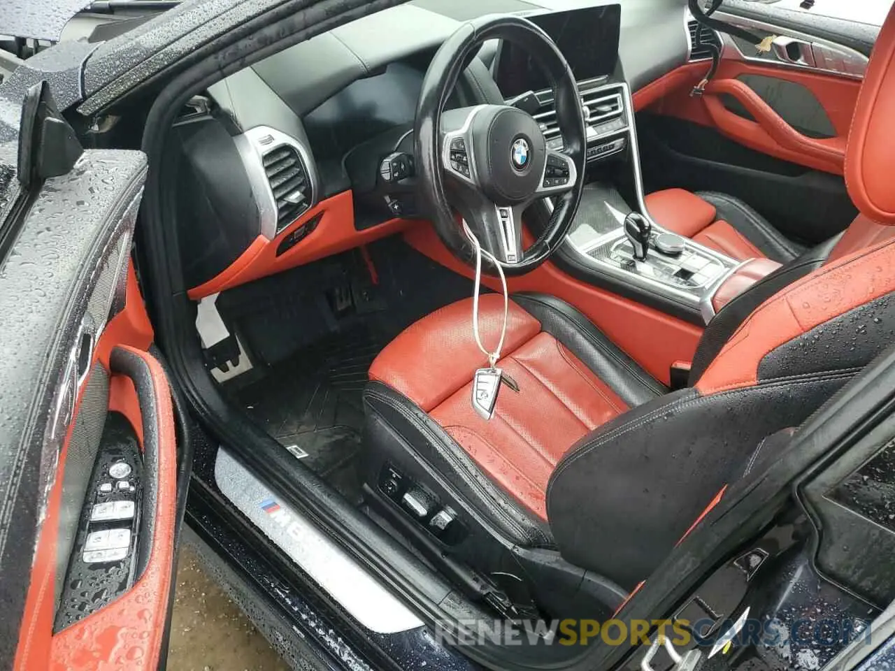 8 Photograph of a damaged car WBAGV8C0XPCK94037 BMW M8 2023