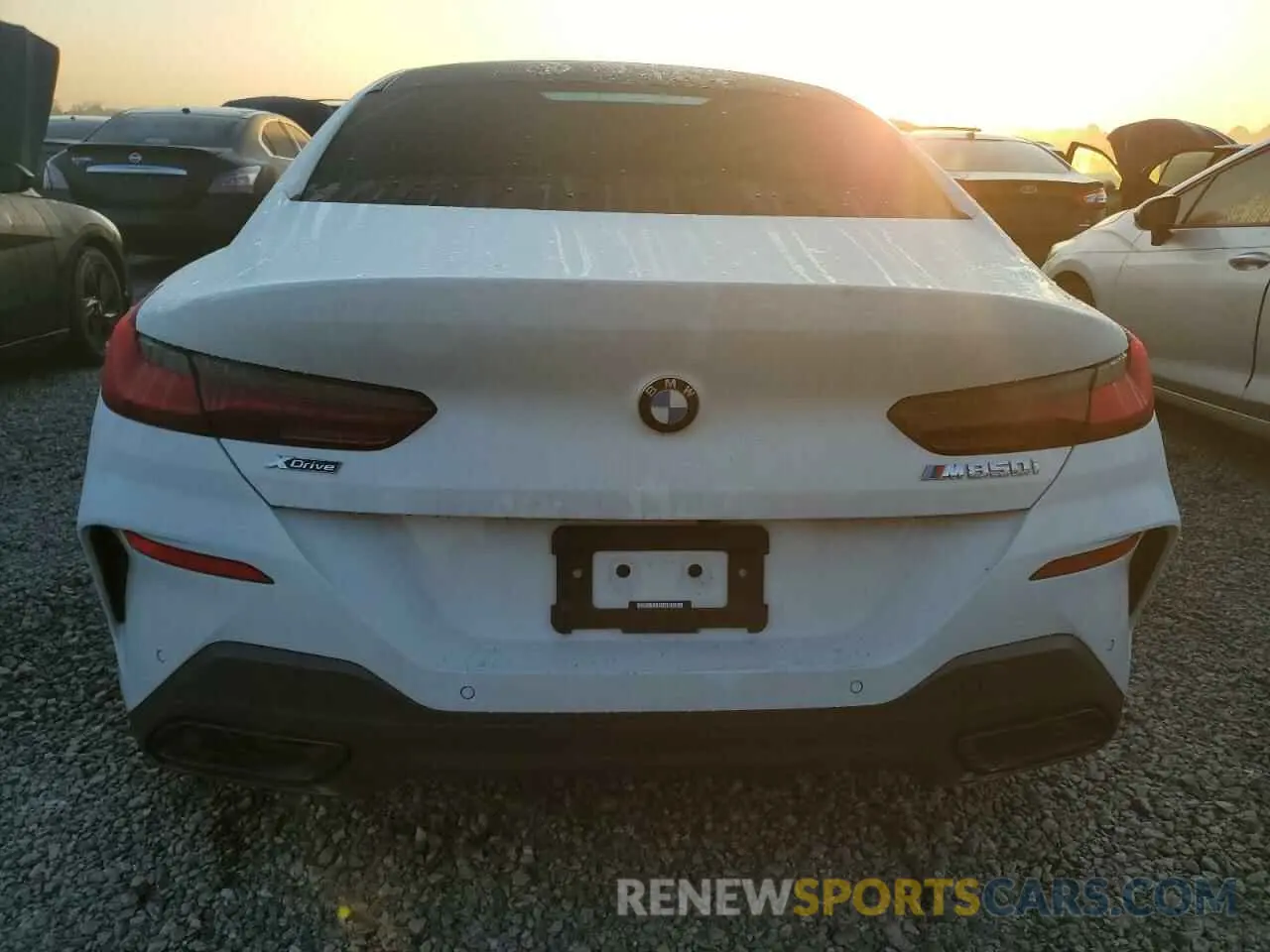 6 Photograph of a damaged car WBAGV8C0XPCL58173 BMW M8 2023