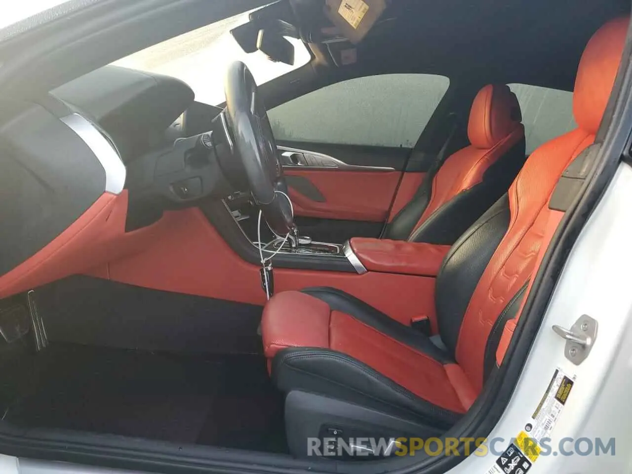 7 Photograph of a damaged car WBAGV8C0XPCL58173 BMW M8 2023