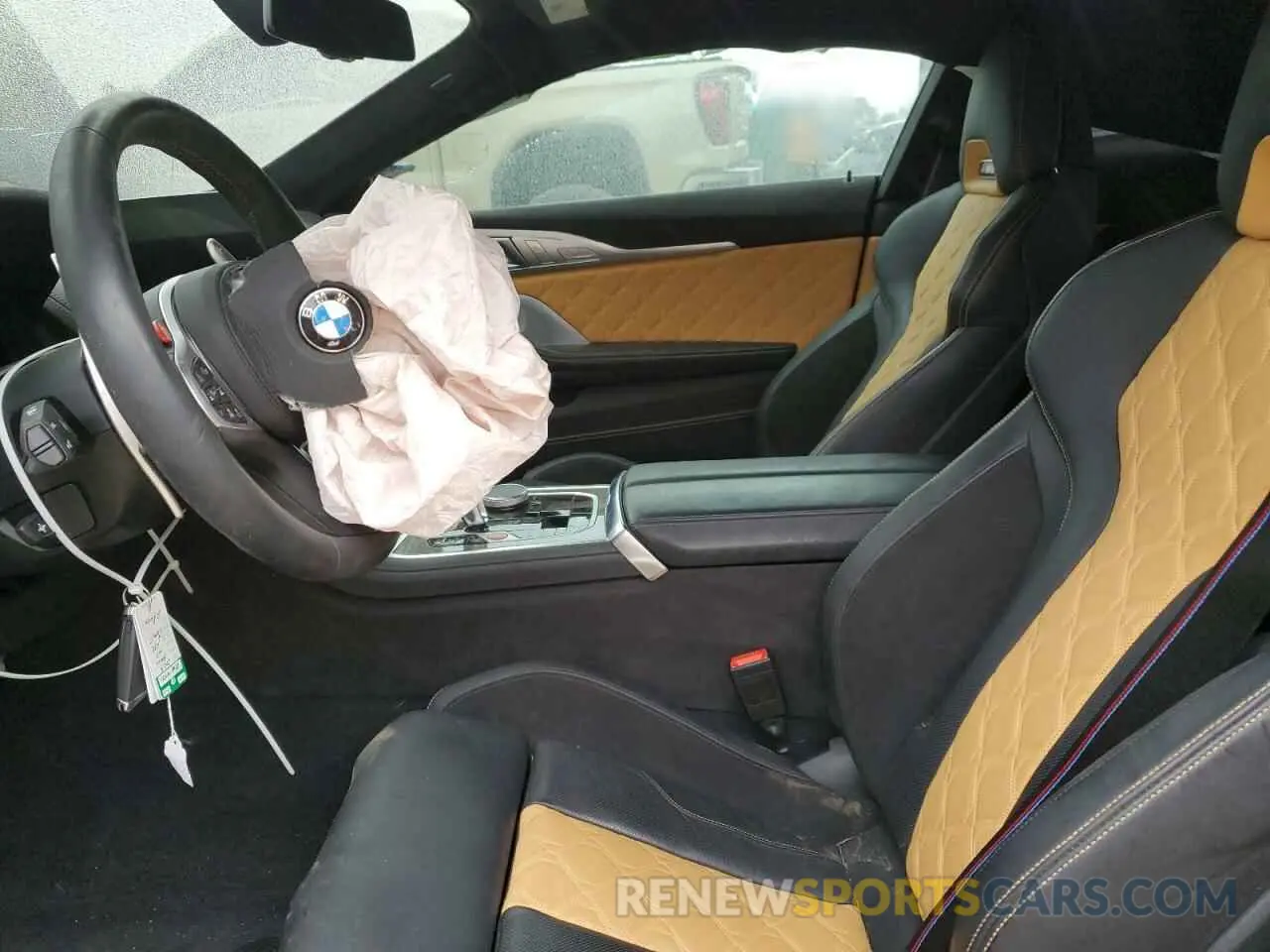 8 Photograph of a damaged car WBSAE0C00PCM79751 BMW M8 2023
