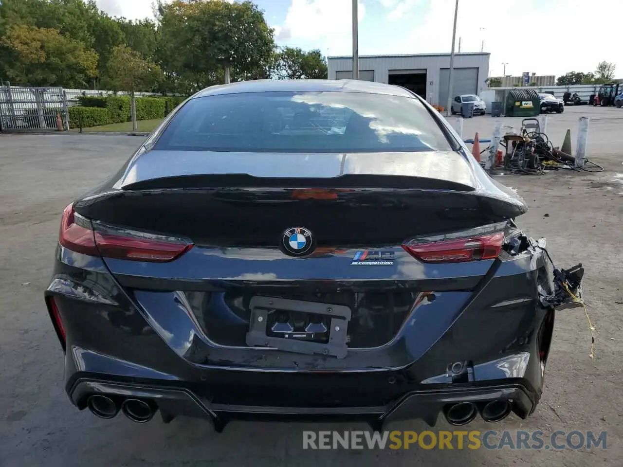 6 Photograph of a damaged car WBSGV0C09SCU29546 BMW M8 2025