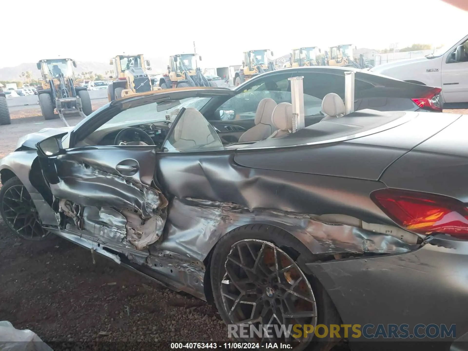 14 Photograph of a damaged car WBSDZ0C02NCJ60950 BMW M8 CABRIOLET 2022