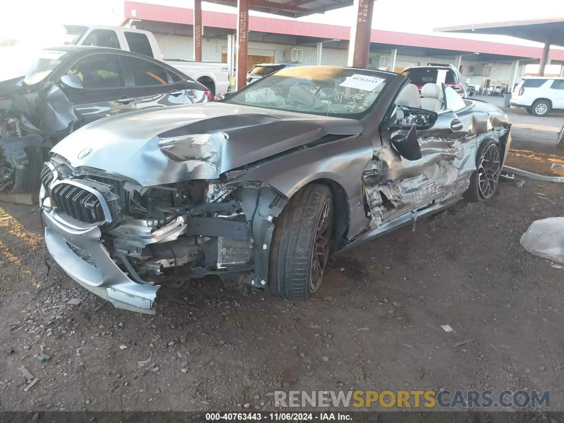 2 Photograph of a damaged car WBSDZ0C02NCJ60950 BMW M8 CABRIOLET 2022