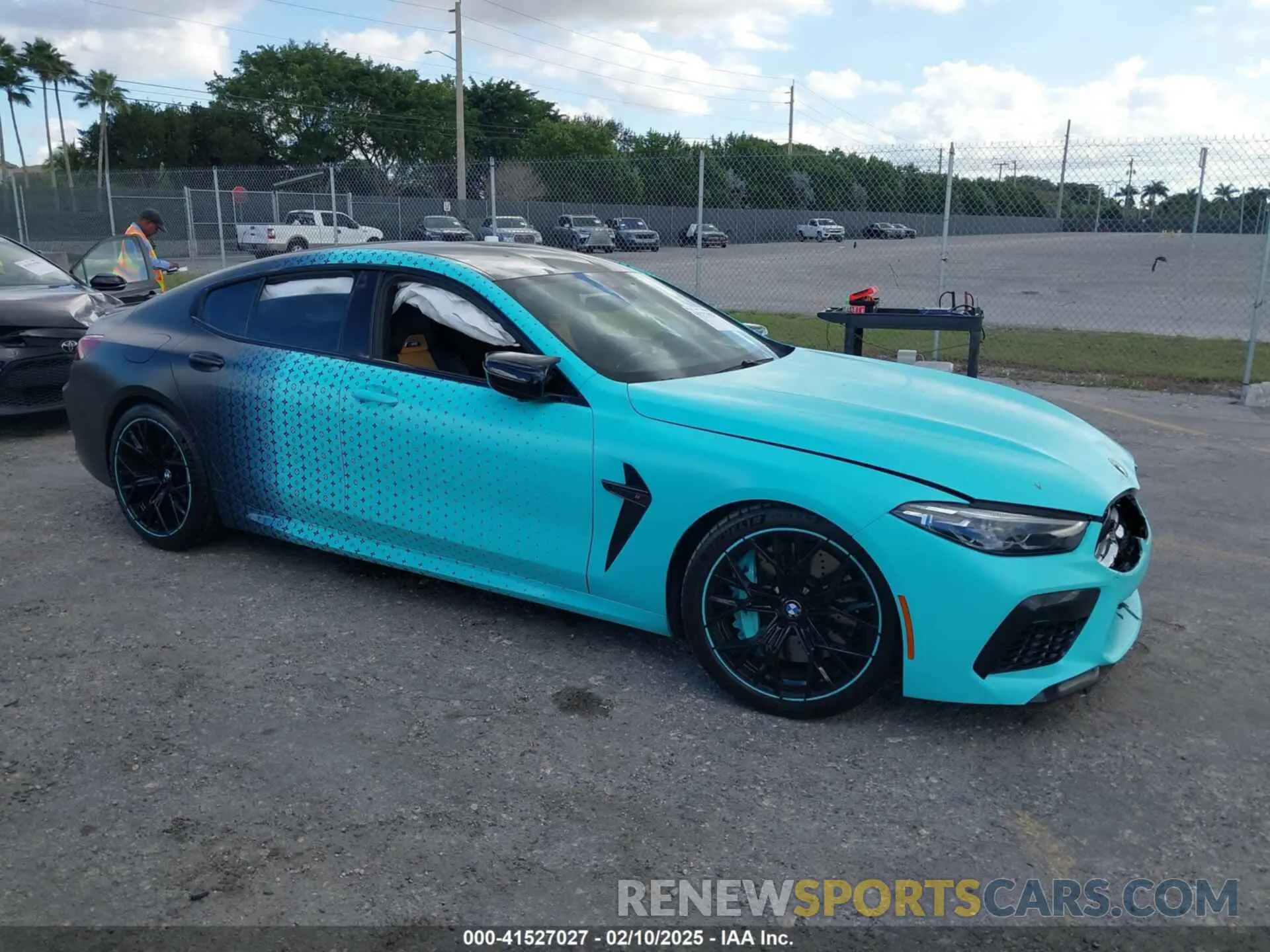 1 Photograph of a damaged car WBSGV0C03NCJ35595 BMW M8 GRAN COUPE 2022