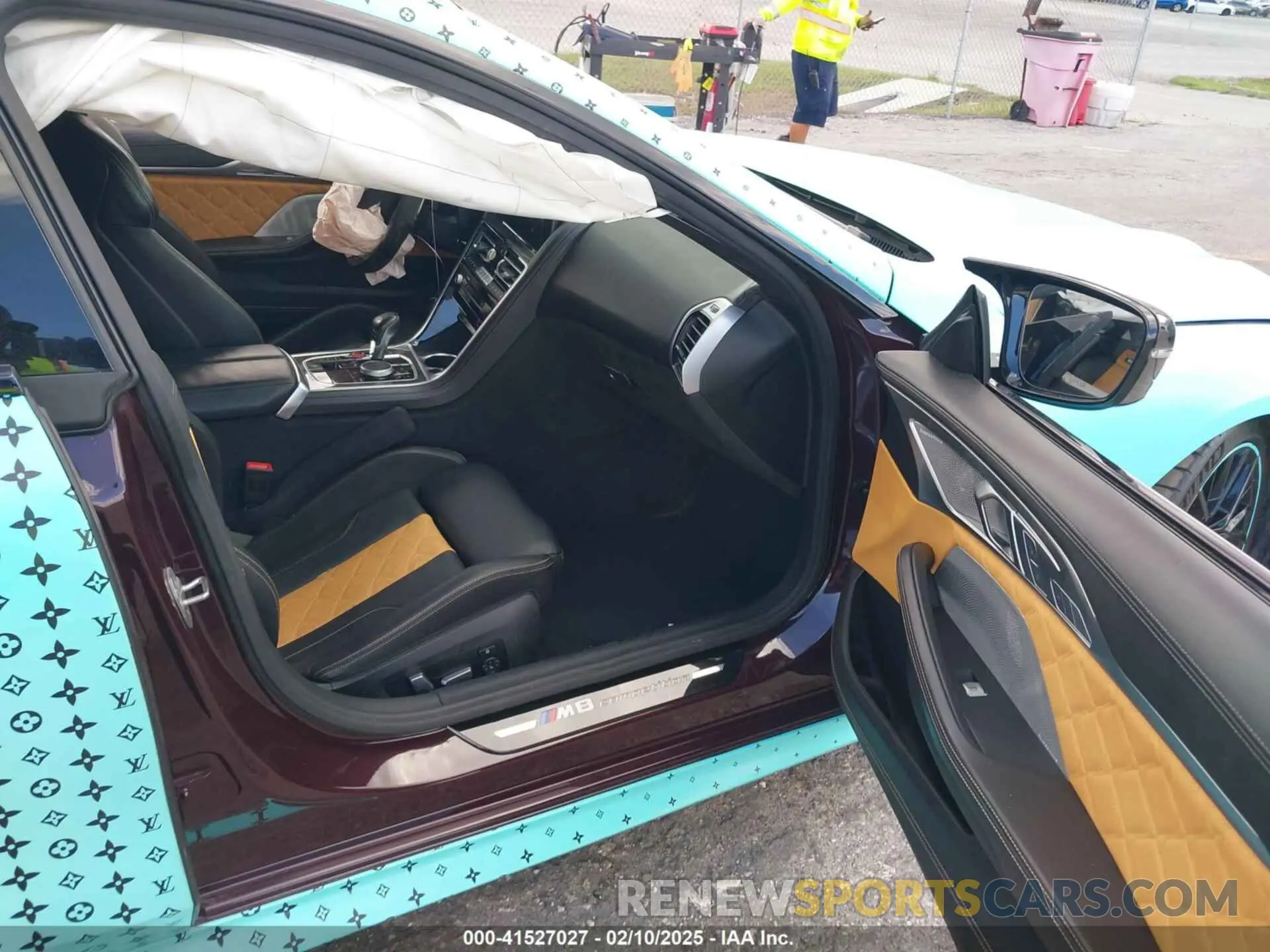 5 Photograph of a damaged car WBSGV0C03NCJ35595 BMW M8 GRAN COUPE 2022