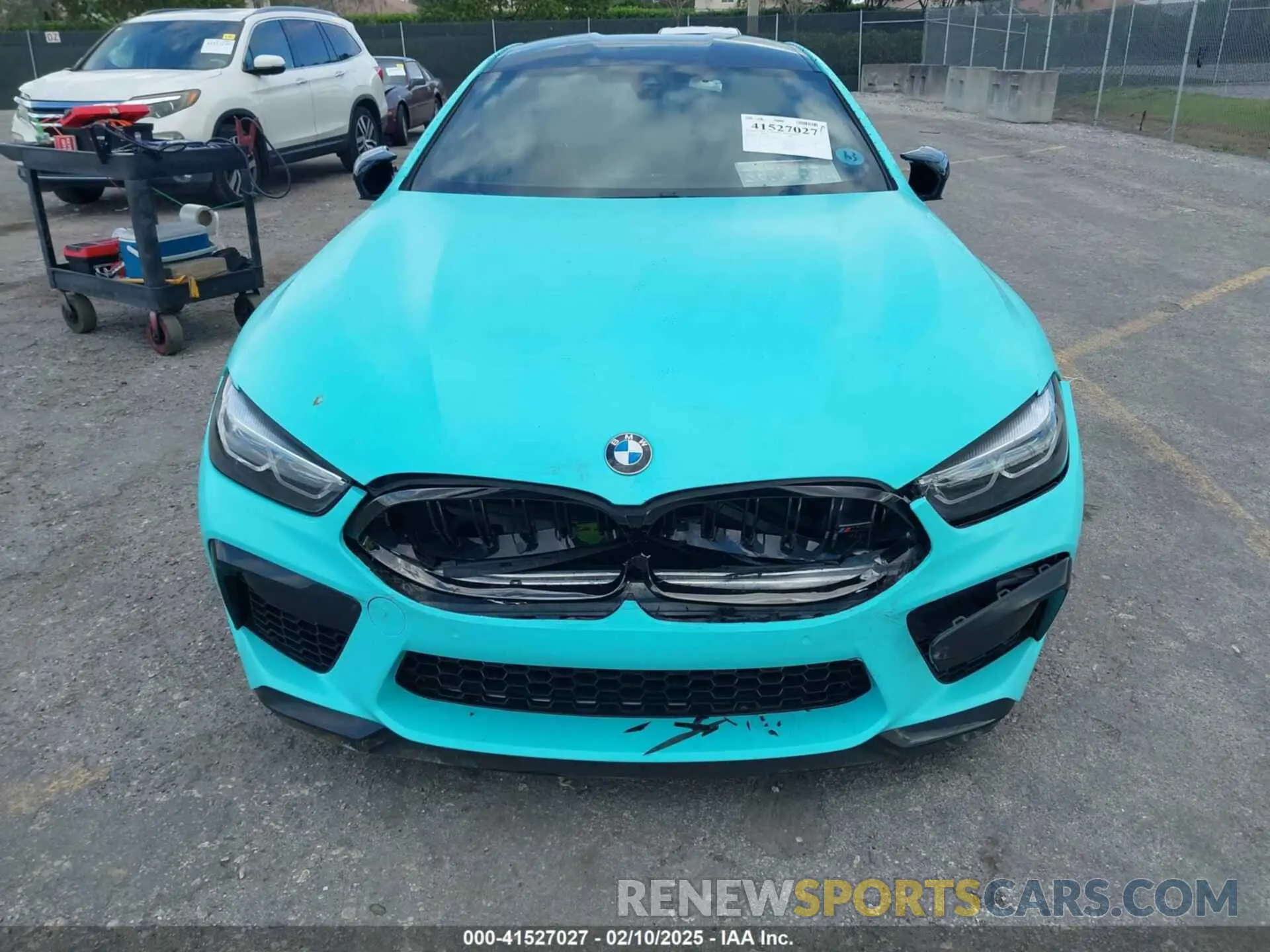 6 Photograph of a damaged car WBSGV0C03NCJ35595 BMW M8 GRAN COUPE 2022