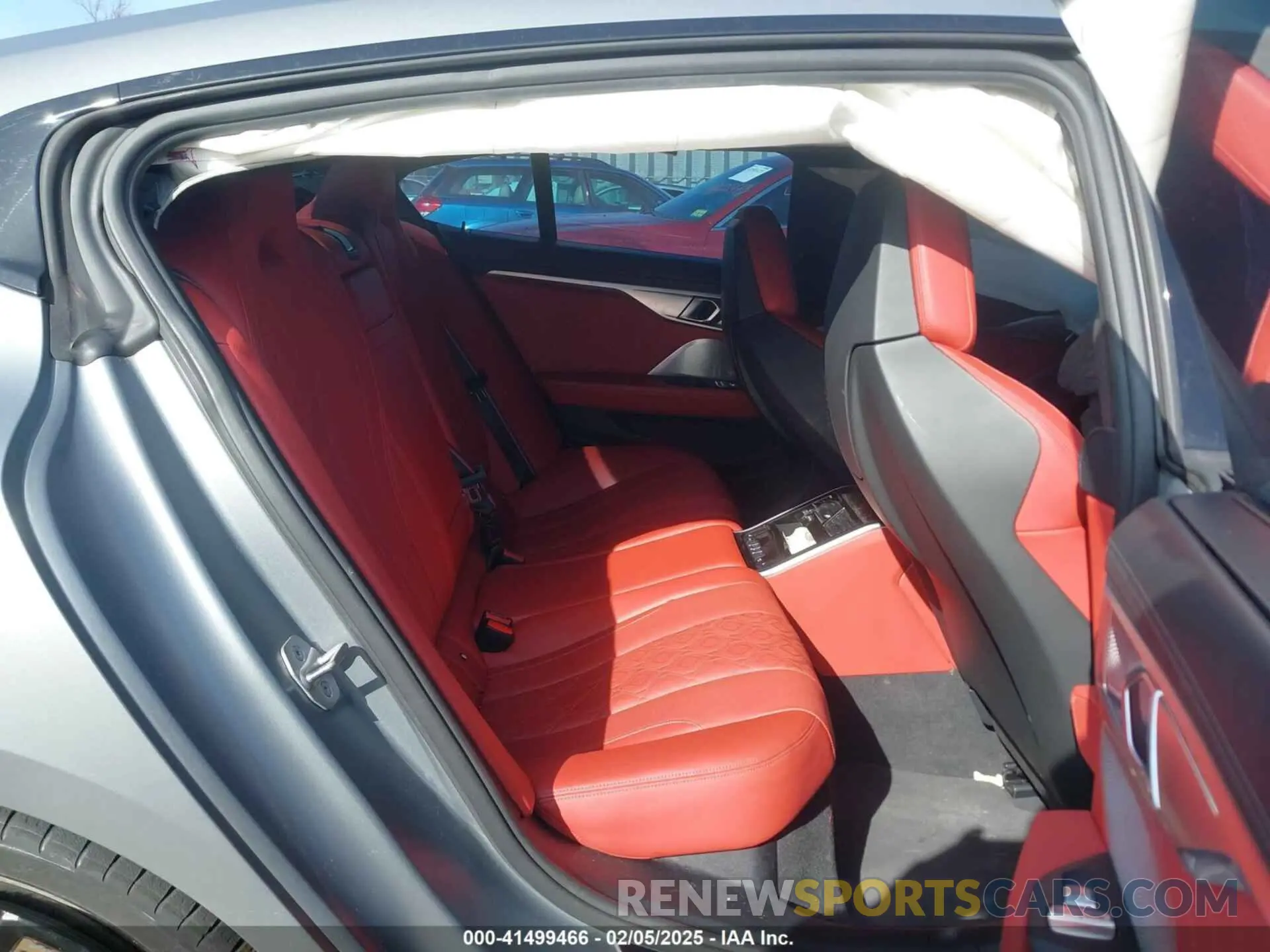 8 Photograph of a damaged car WBSGV0C00RCN33580 BMW M8 GRAN COUPE 2024