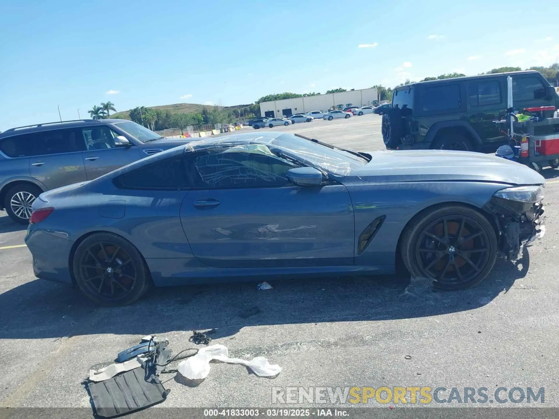 14 Photograph of a damaged car WBABC4C50KBU96114 BMW M850I 2019
