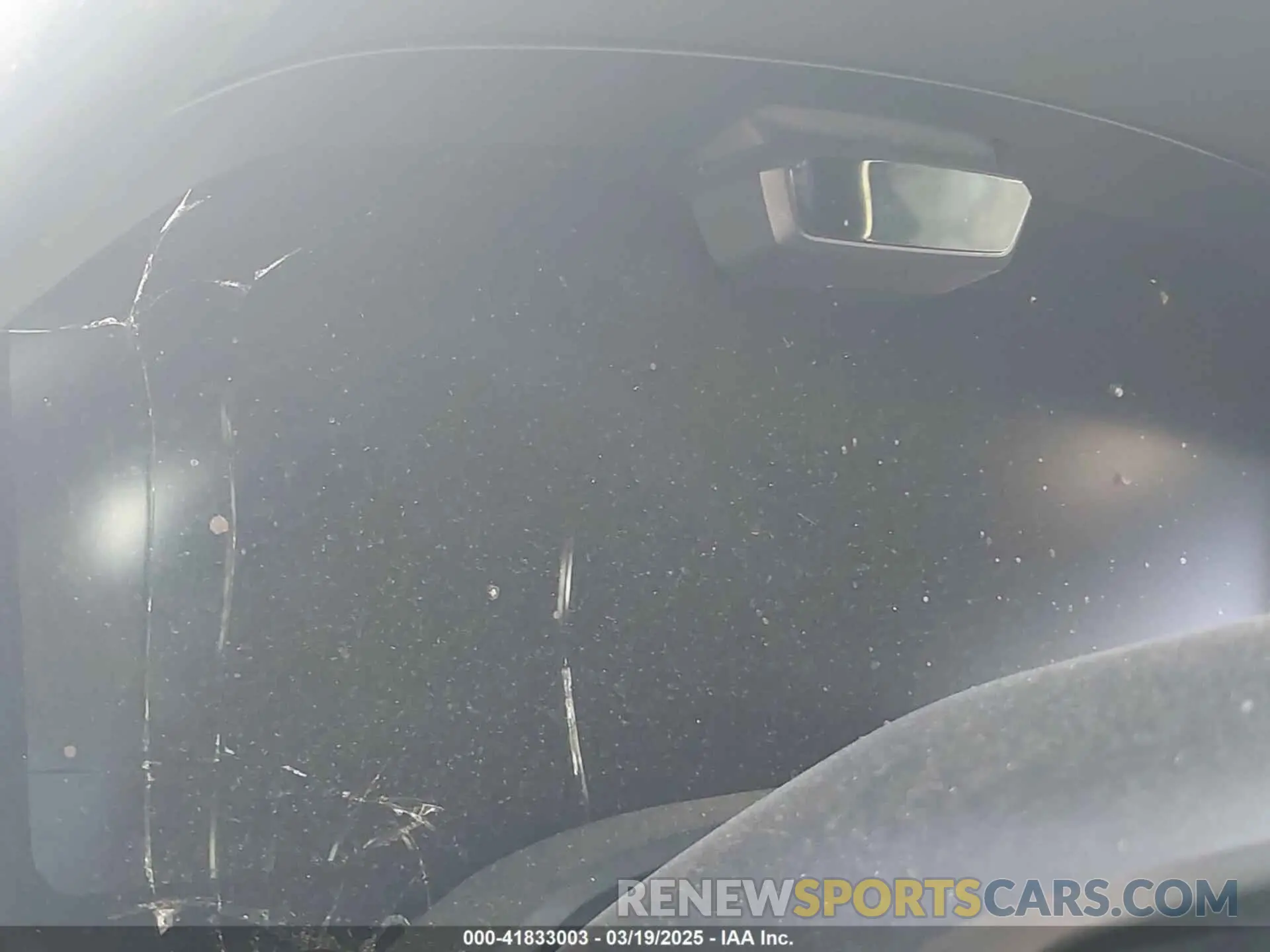 16 Photograph of a damaged car WBABC4C50KBU96114 BMW M850I 2019