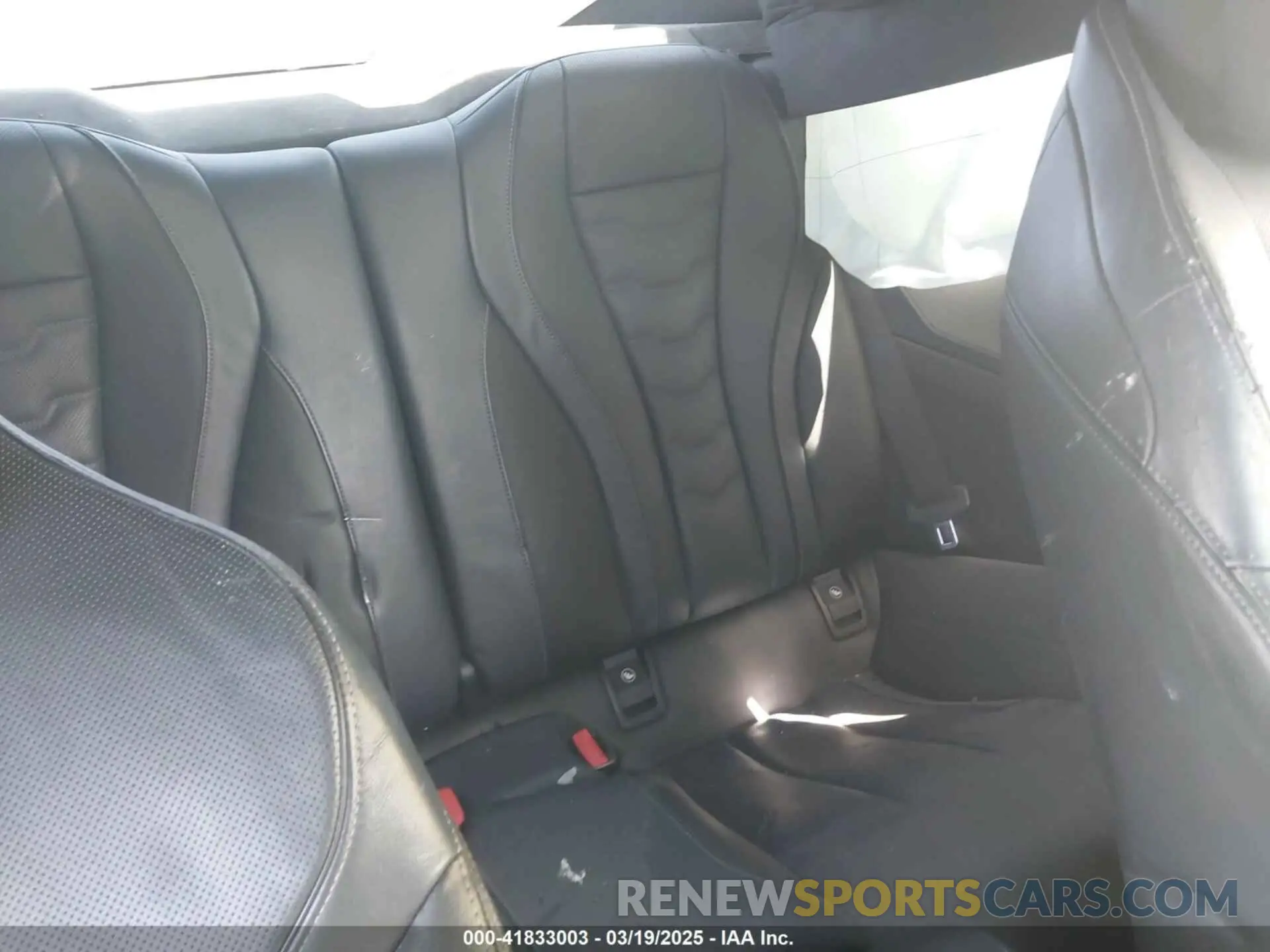 8 Photograph of a damaged car WBABC4C50KBU96114 BMW M850I 2019