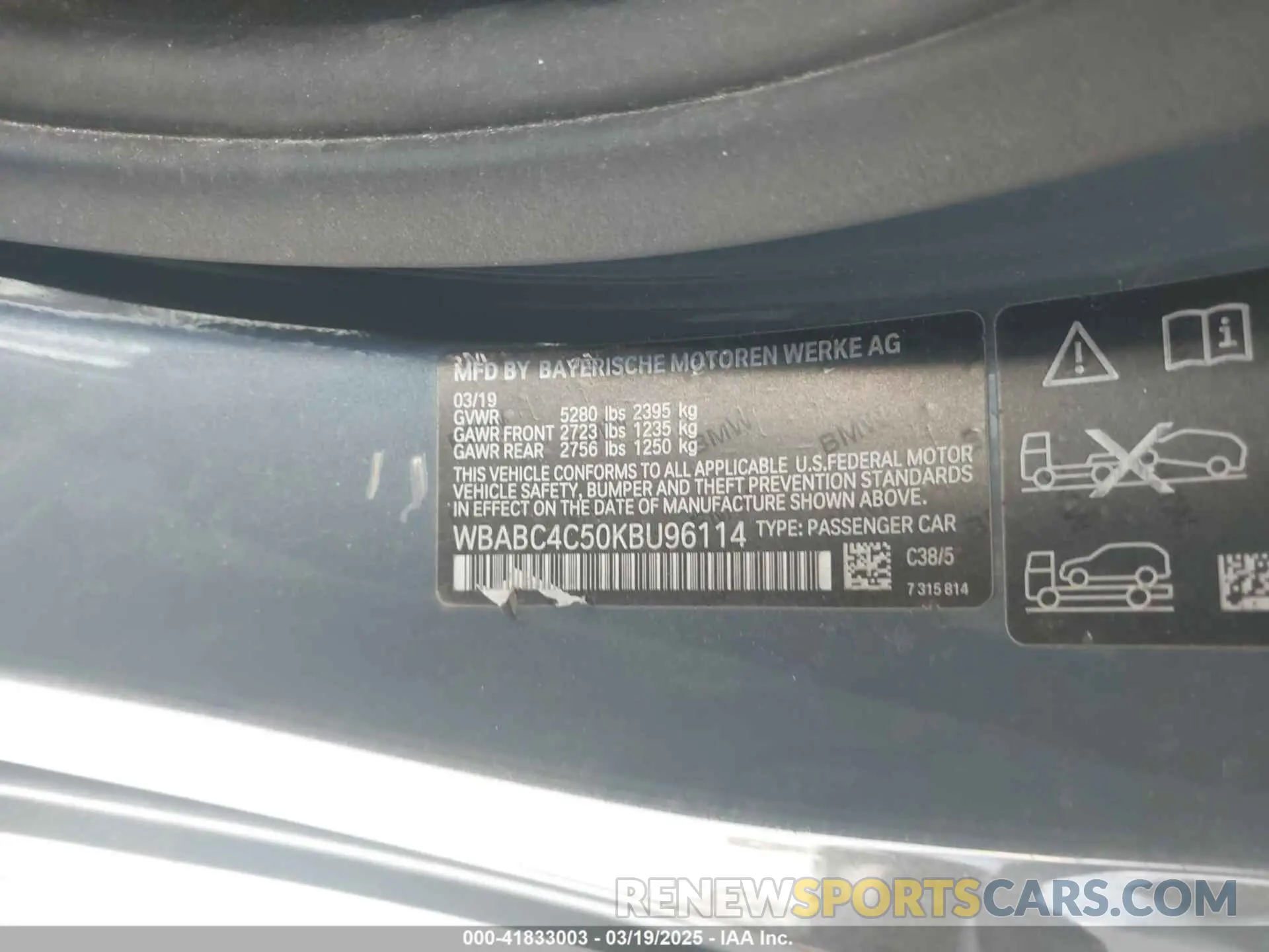 9 Photograph of a damaged car WBABC4C50KBU96114 BMW M850I 2019