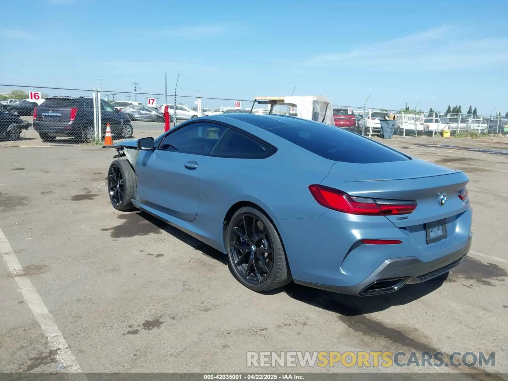 3 Photograph of a damaged car WBABC4C54KBU96620 BMW M850I 2019