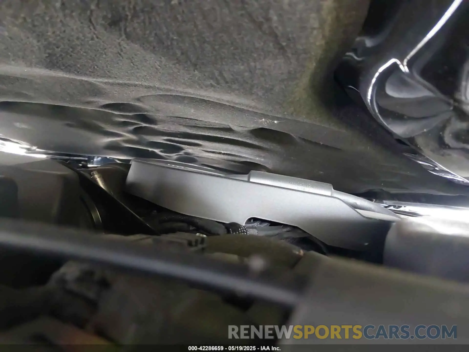 10 Photograph of a damaged car WBABC4C59KBU96788 BMW M850I 2019