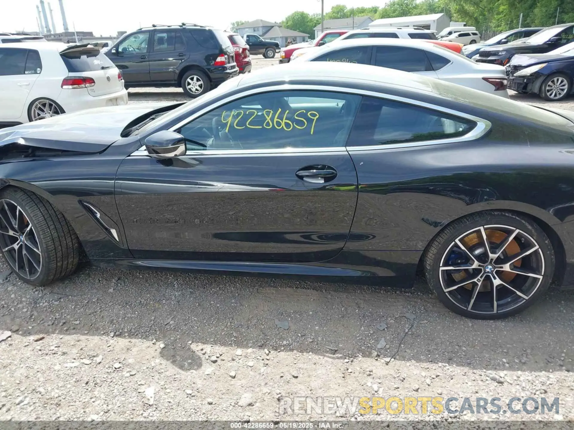 14 Photograph of a damaged car WBABC4C59KBU96788 BMW M850I 2019