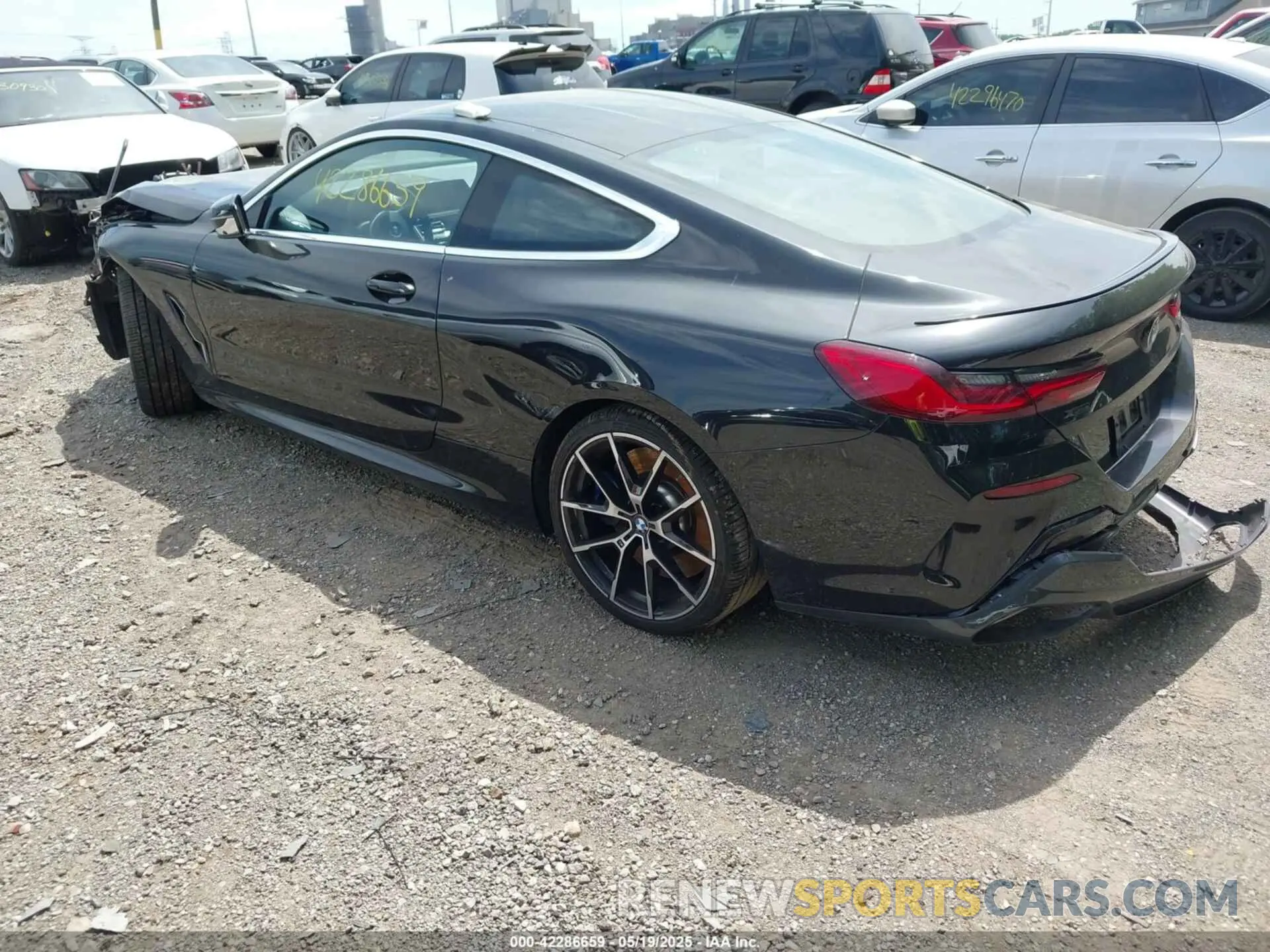 3 Photograph of a damaged car WBABC4C59KBU96788 BMW M850I 2019