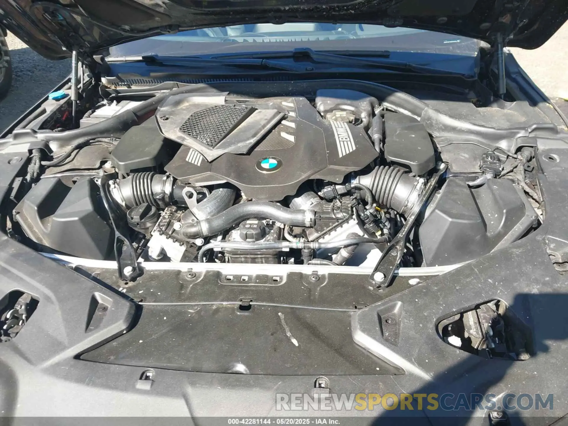 10 Photograph of a damaged car WBAFY4C58KBX29742 BMW M850I 2019