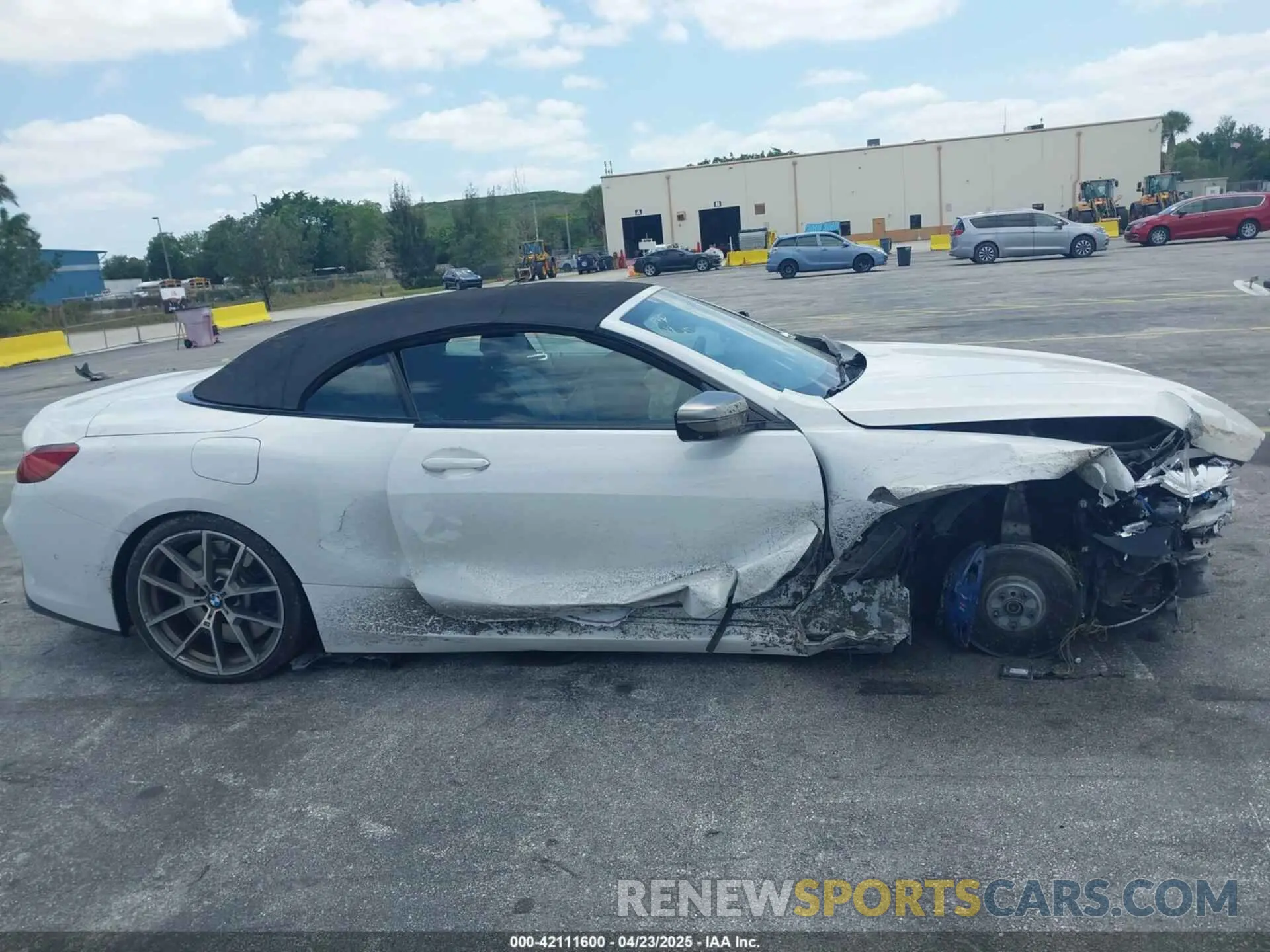 13 Photograph of a damaged car WBAFY4C5XKBX39317 BMW M850I 2019